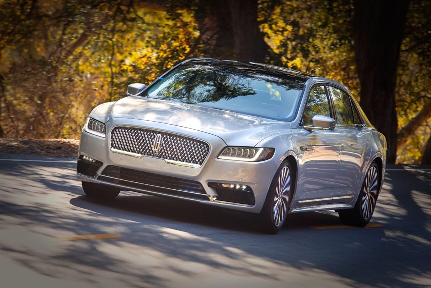 Черная метка и покушение на S-класс: тест-драйв седана Lincoln Continental